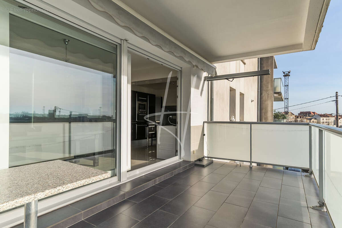 Belle terrasse sud - Appartement à METZ