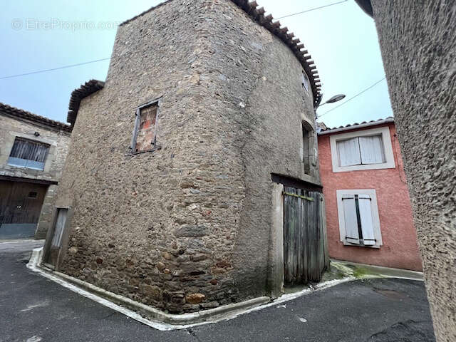 Maison à PEYRIAC-MINERVOIS