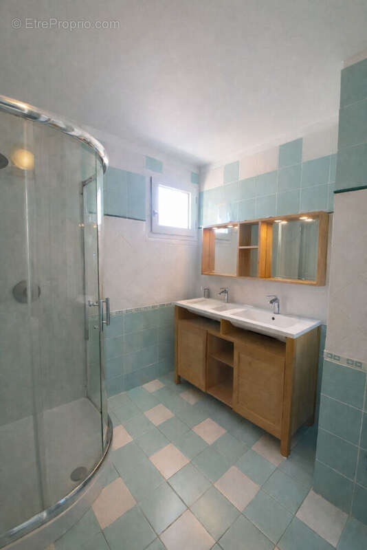 Appartement à VALBONNE