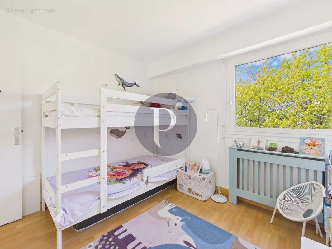 Appartement à VERRIERES-LE-BUISSON