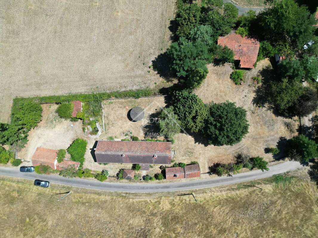 Charmante maison de 116 m² à La Ferté-Hauterive - photo 12