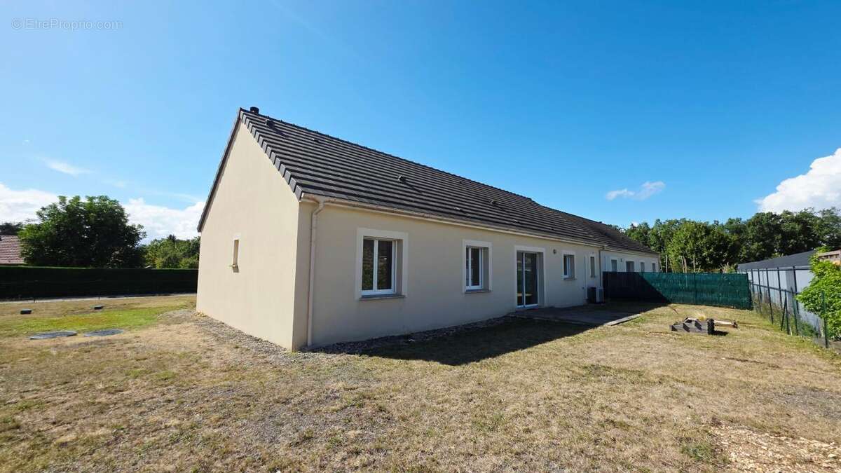 Maison à LE SUBDRAY