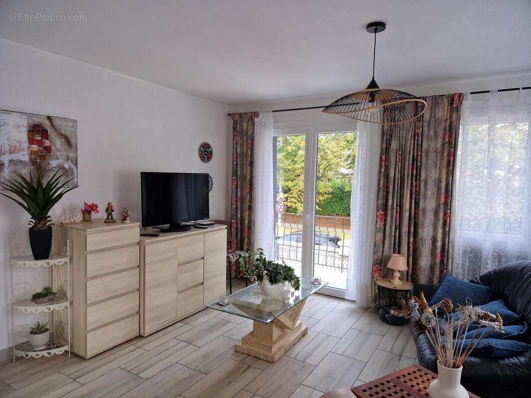 Photo 3 - Maison à SAINT-GENIS-DE-SAINTONGE