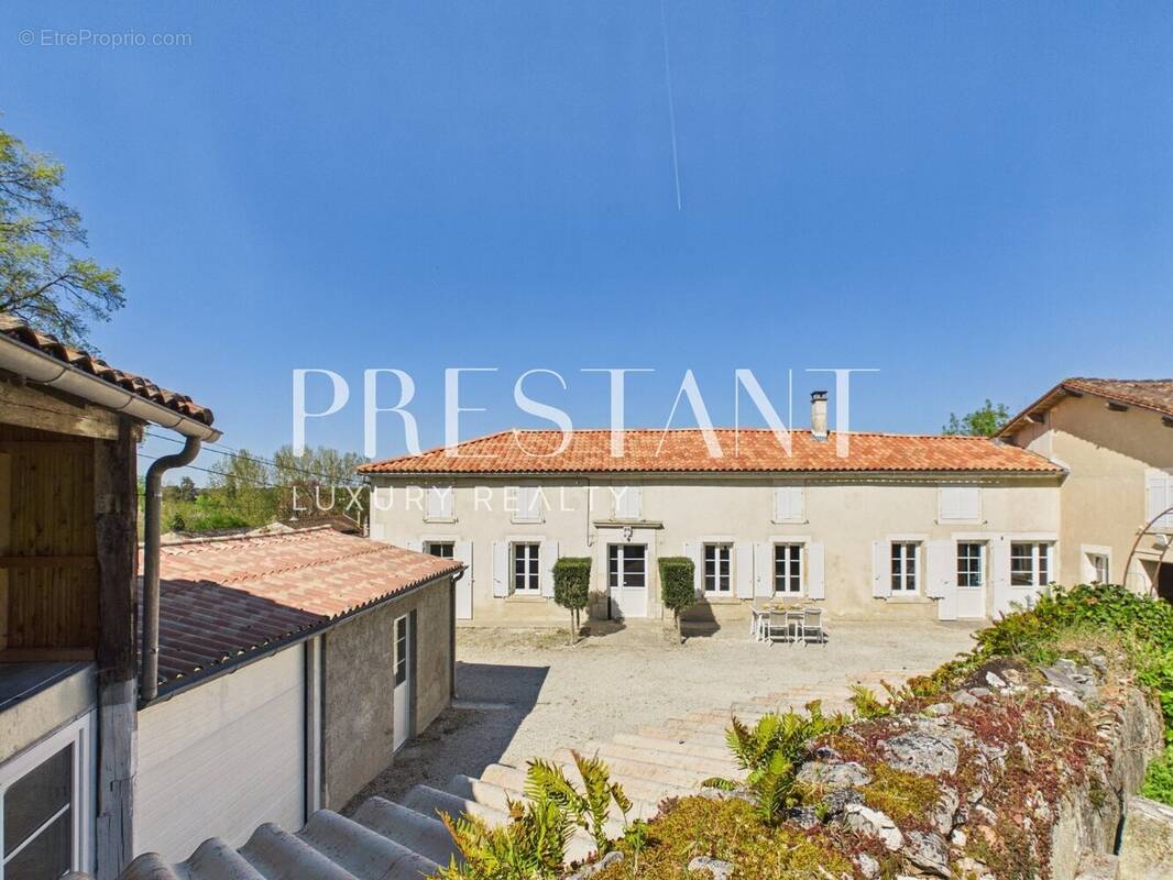 Maison à SAINT-BRICE