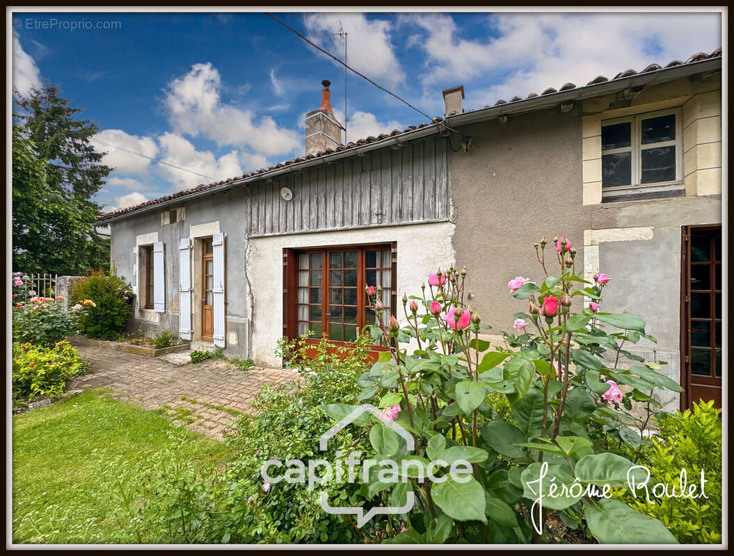 Maison en pierre à vendre 5 pièces 3 chambres Dépendances Terrain 1,5 ha Champigny-En-Rochereau (86) - photo 17