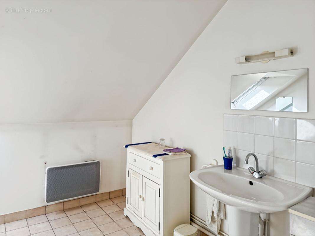 Maison à SAINT-DENIS-D'ANJOU