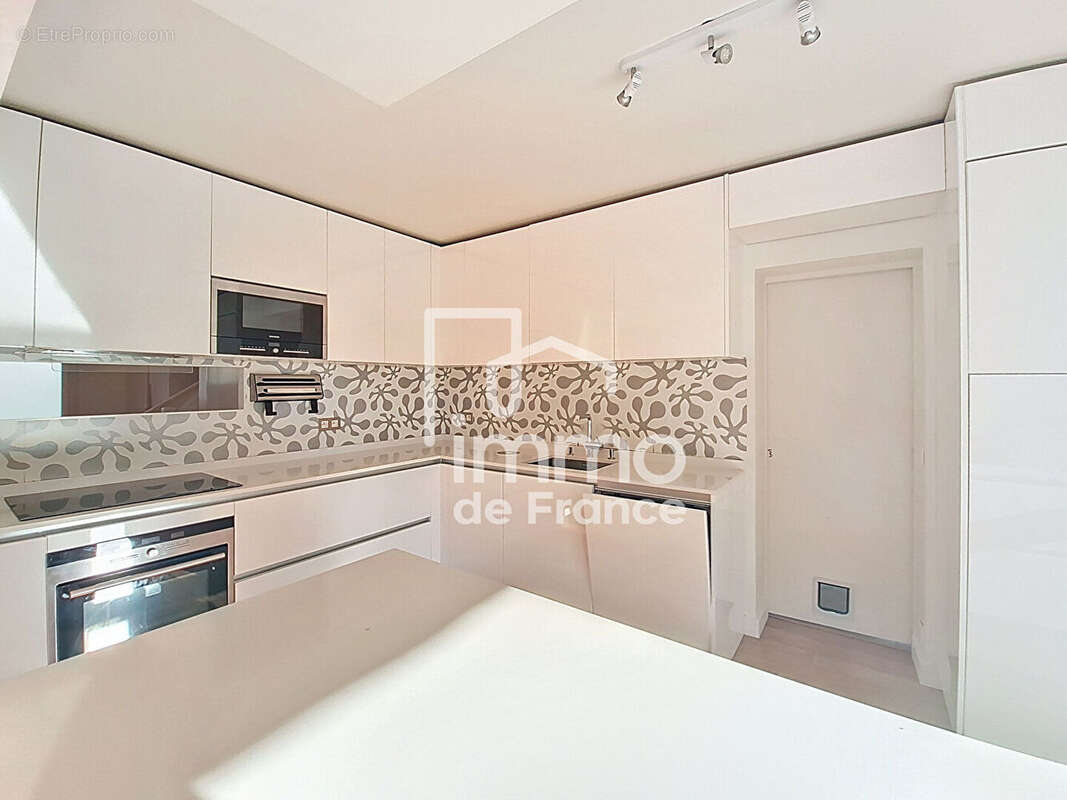 Maison à SAINT-JULIEN-EN-GENEVOIS