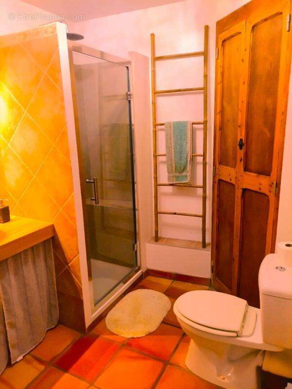 Appartement à PELISSANNE