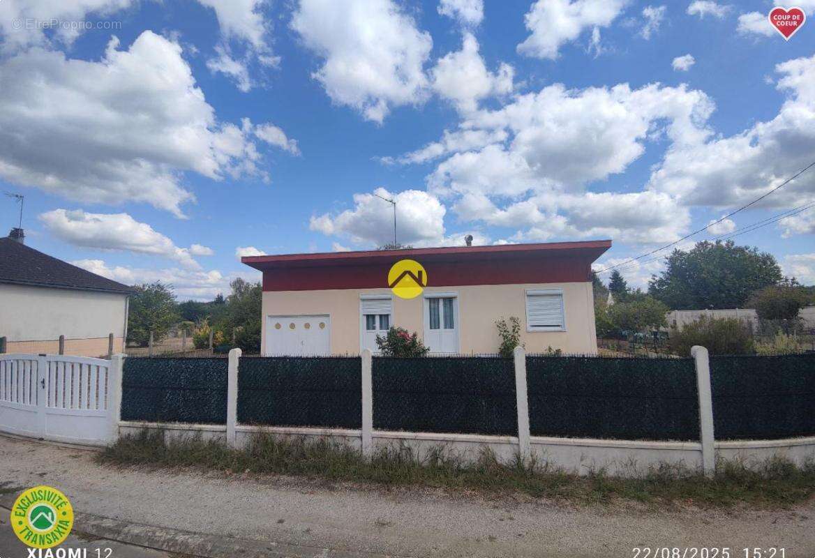 Maison à LA GUERCHE-SUR-L&#039;AUBOIS