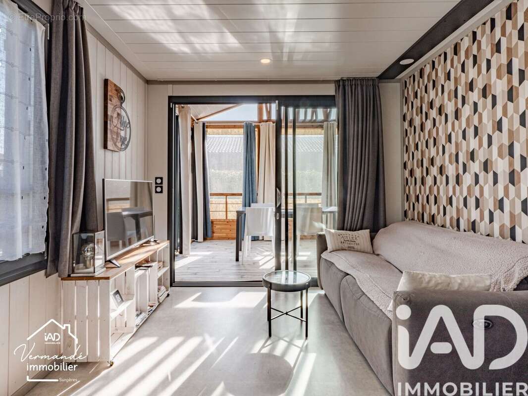 Photo 2 - Maison à SURGERES