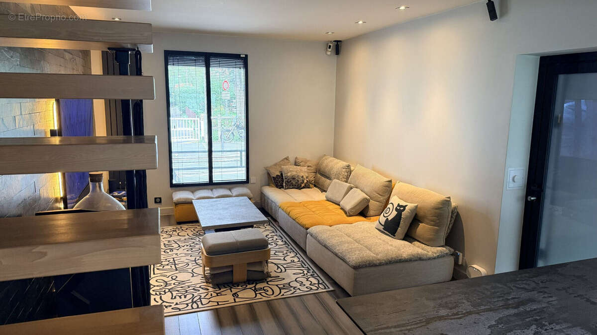 Maison à IVRY-SUR-SEINE