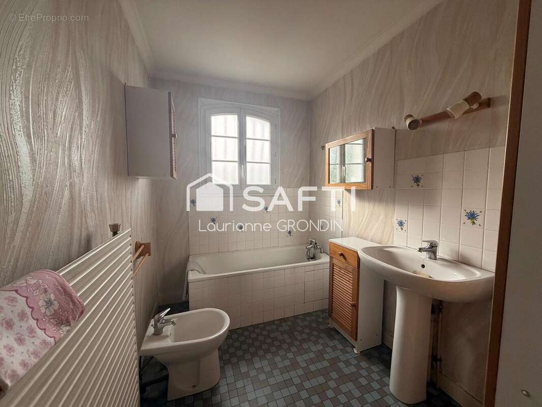 Photo 5 - Maison à SAINT-HILAIRE-DE-VILLEFRANCHE