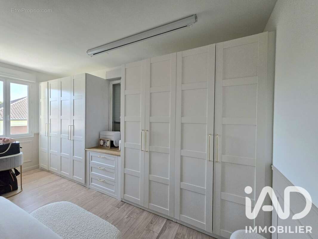 Maison 90 m² à La Chapelle-Saint-Luc  - photo 6