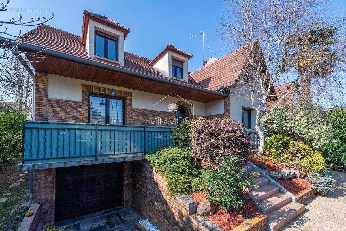 Maison à LES PAVILLONS-SOUS-BOIS