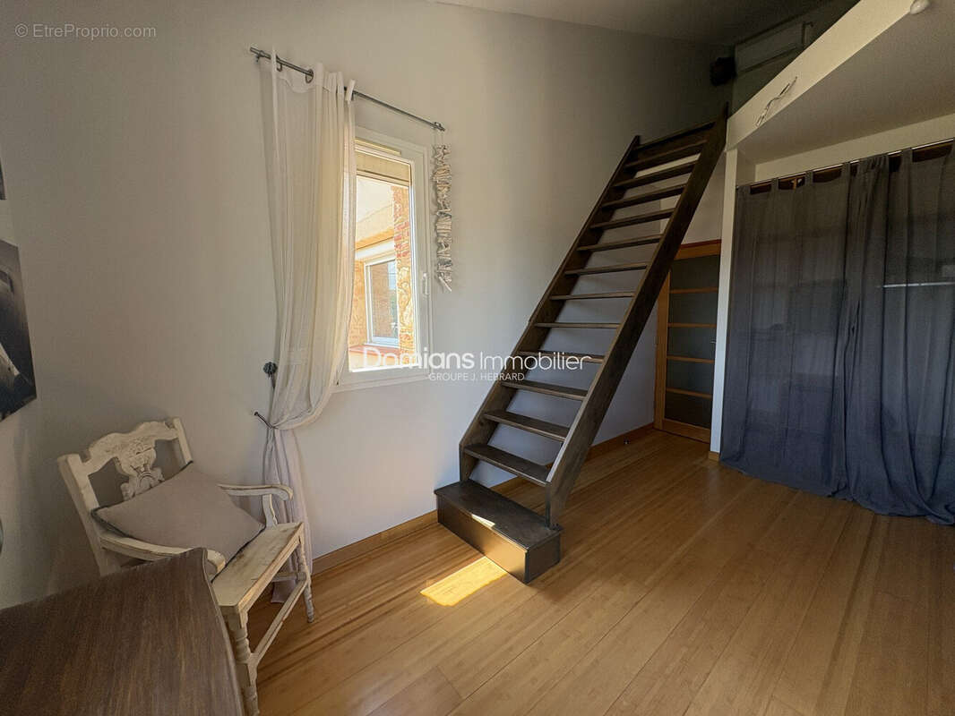 Maison 105 m² à Llupia  - photo 7