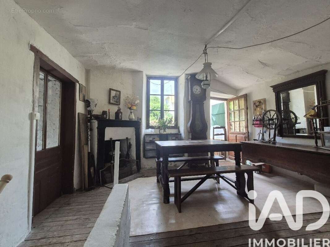 Maison 87 m² à Thouars  - photo 3