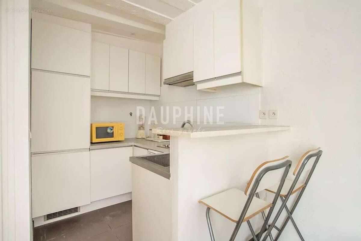 Appartement à PARIS-6E