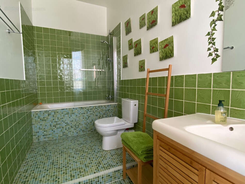 Maison à SAINT-SEURIN-SUR-L'ISLE