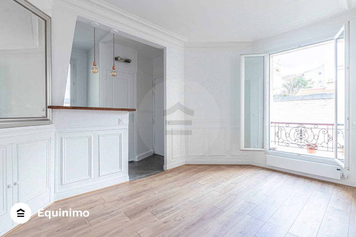 Appartement à PARIS-15E
