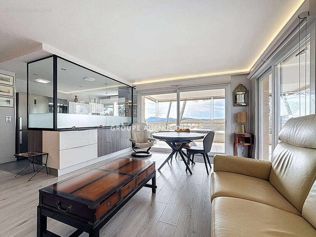 Appartement à SAINT-RAPHAEL