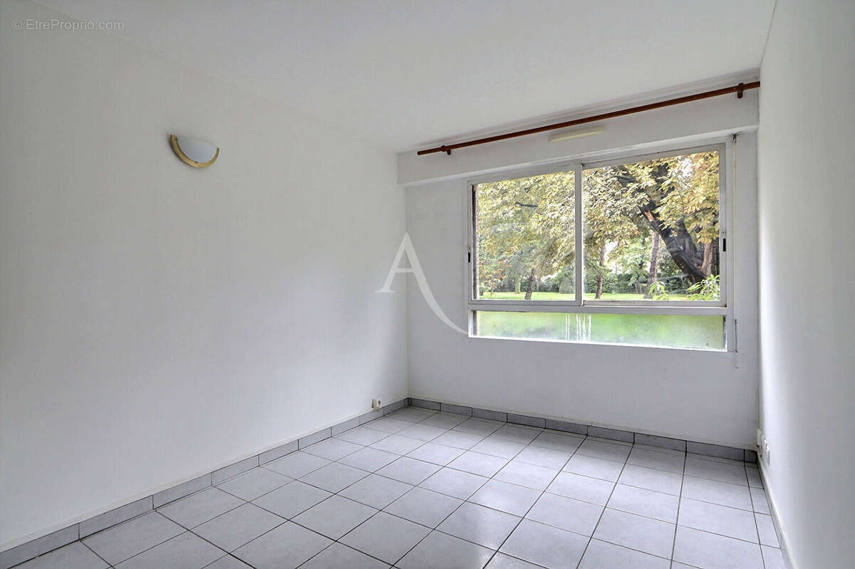 Appartement à AUBERVILLIERS