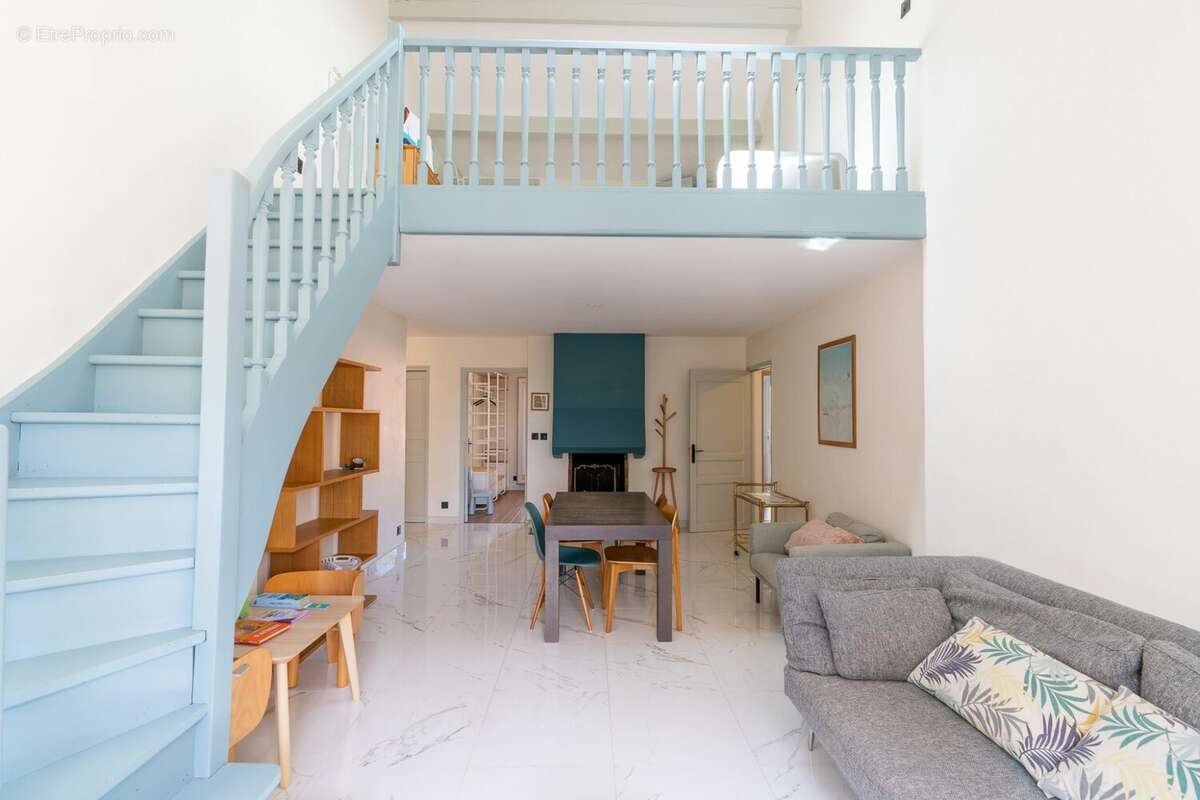 Appartement à AIX-EN-PROVENCE