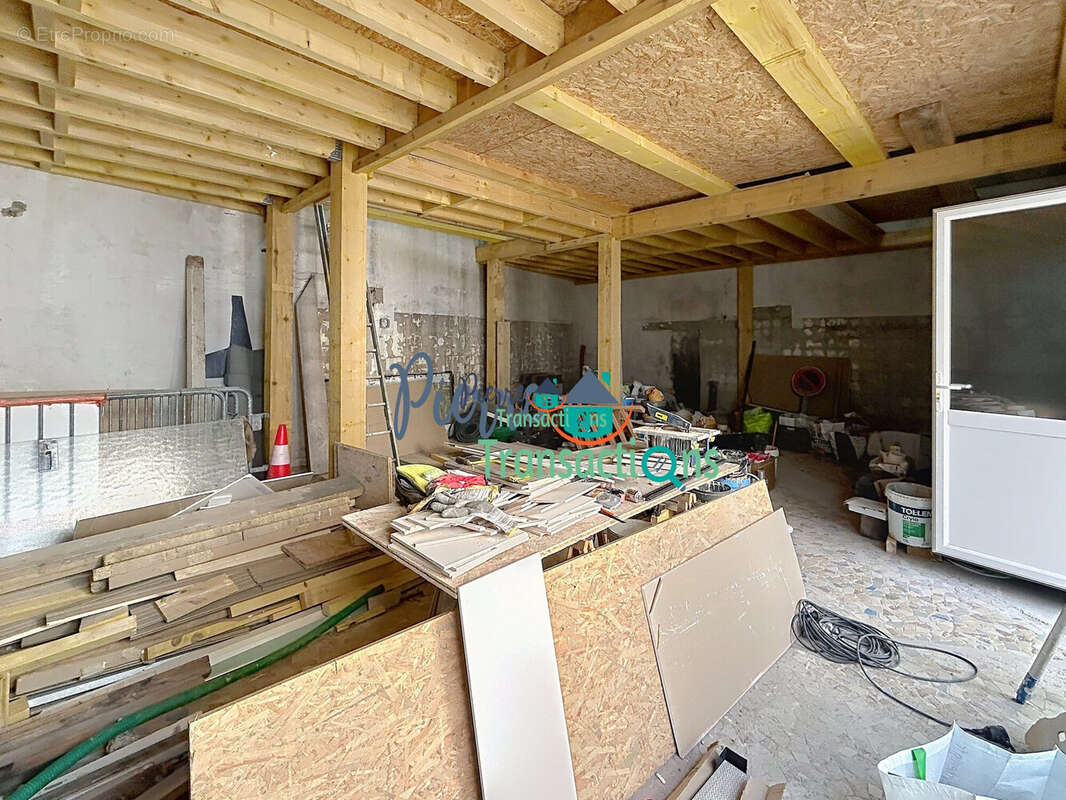 Appartement 220 m² à Lillebonne  - photo 5