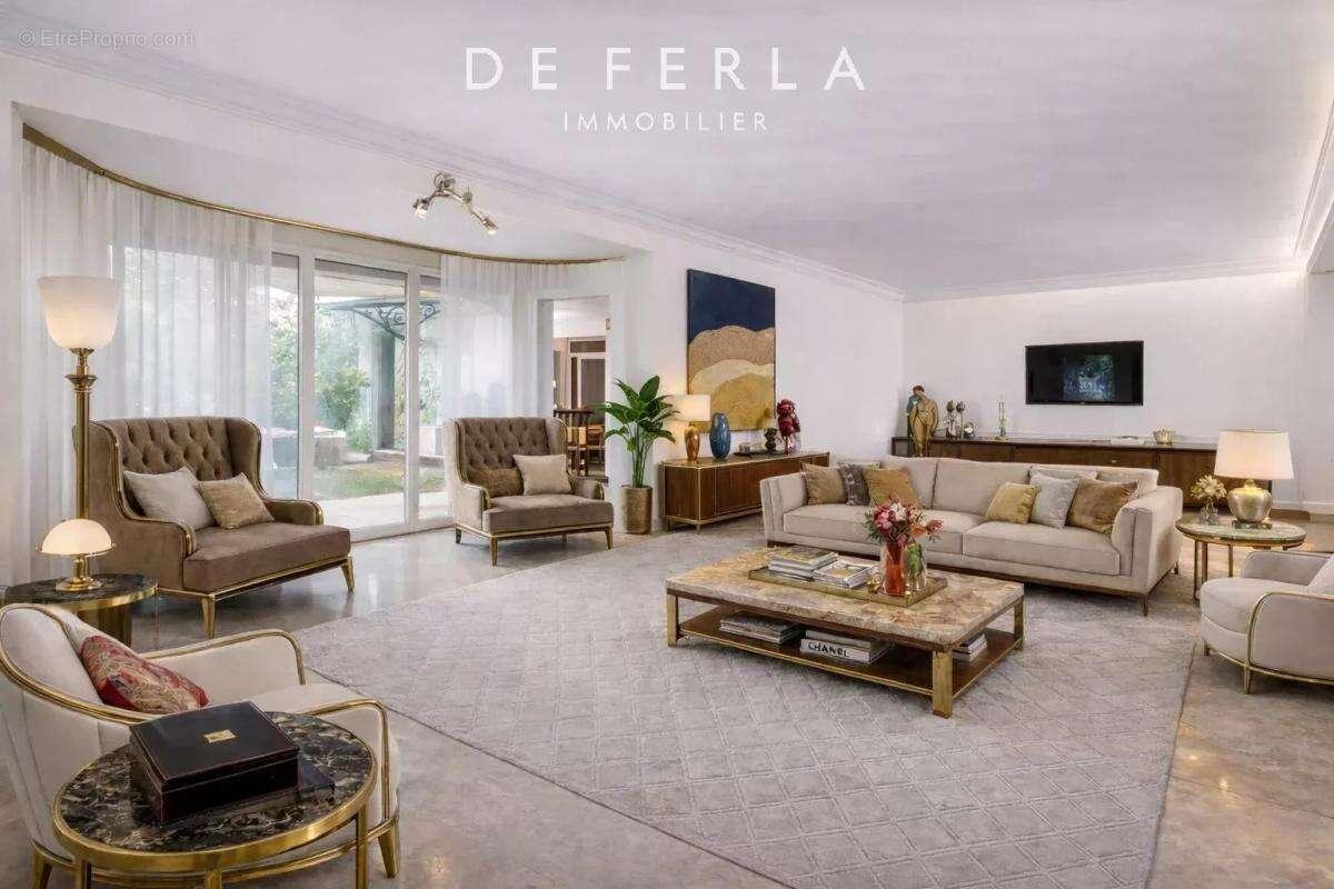 Maison à SAINT-MAUR-DES-FOSSES