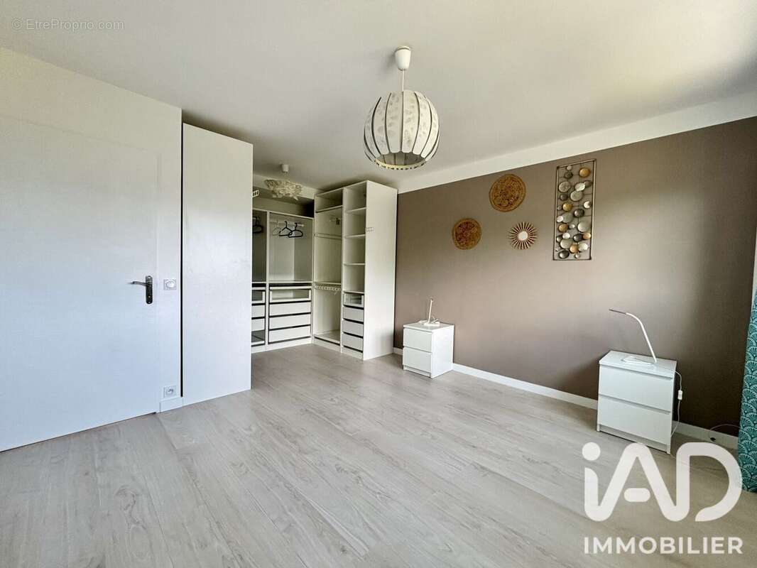 Maison 159 m² à Peron  - photo 6