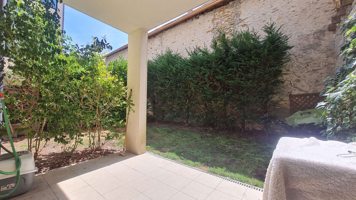 Appartement à EPERNON