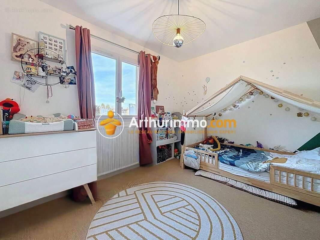 Maison à BOURGOIN-JALLIEU