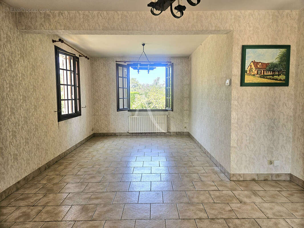 Maison à MONTRICHARD