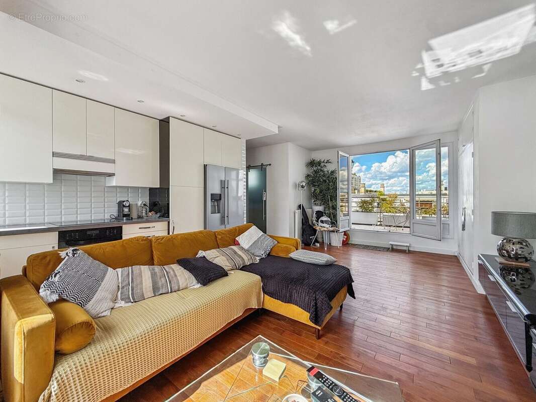 Appartement à PARIS-15E