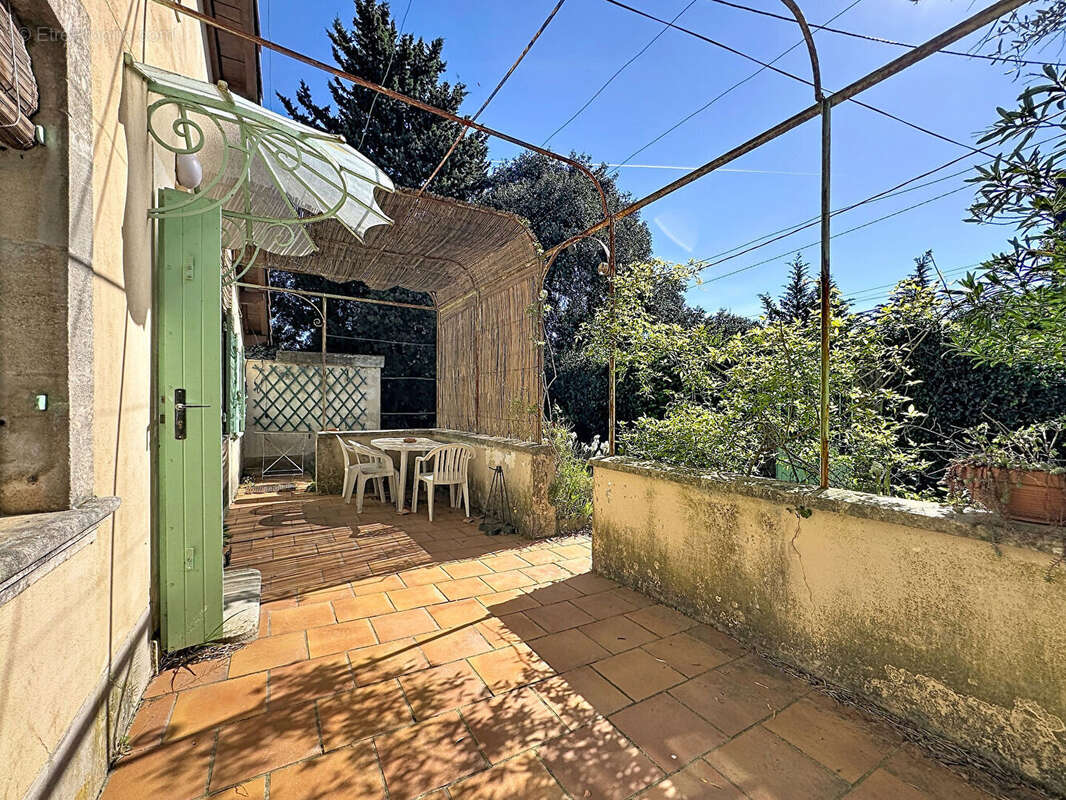 Maison à VILLENEUVE-LES-AVIGNON