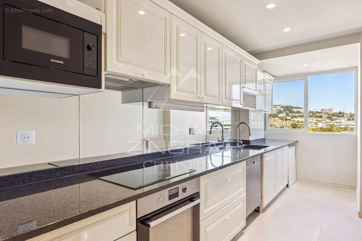 Cannes Croisette - Appartement 3 pièces vue mer exceptionnelle - photo 6