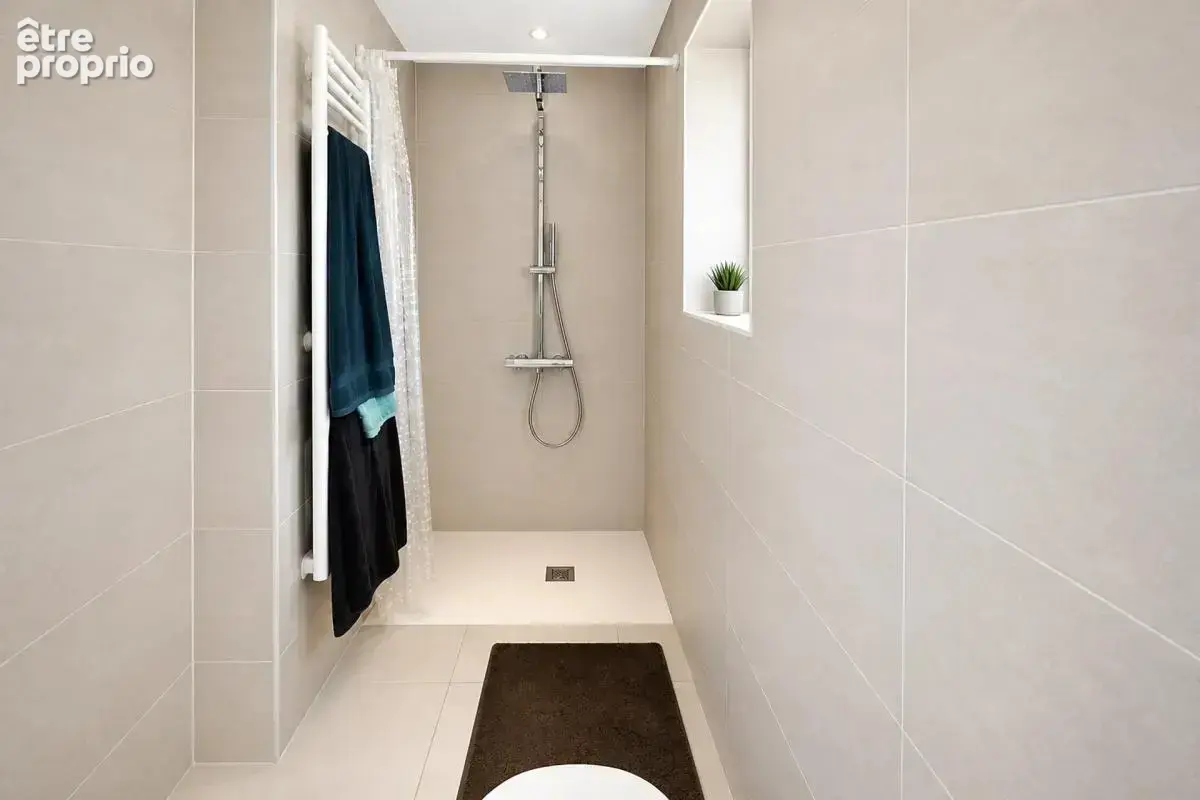 Maison de ville 85 m2 avec annexe de 40m2 SANS JARDIN - photo 12