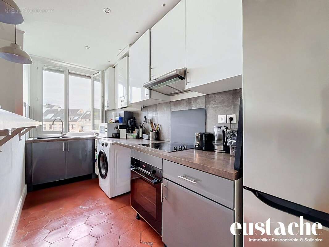 Appartement à PARIS-11E