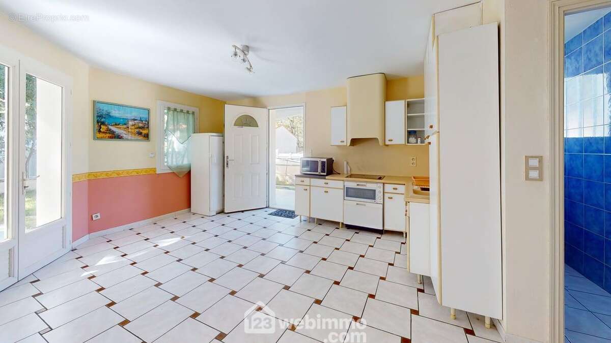 Cuisine ouverte, avec du potentiel d&#039;aménagement - Maison à LA TRANCHE-SUR-MER