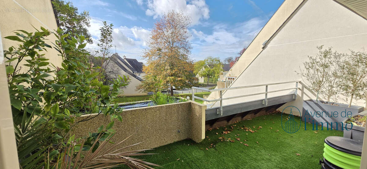 Appartement à AVRILLE