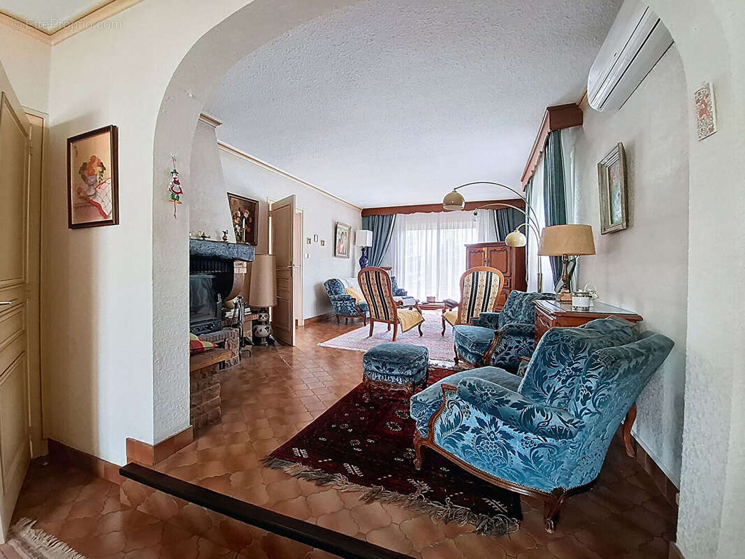 Maison à BELLEVILLE