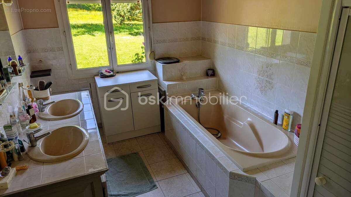 Maison à HUCQUELIERS