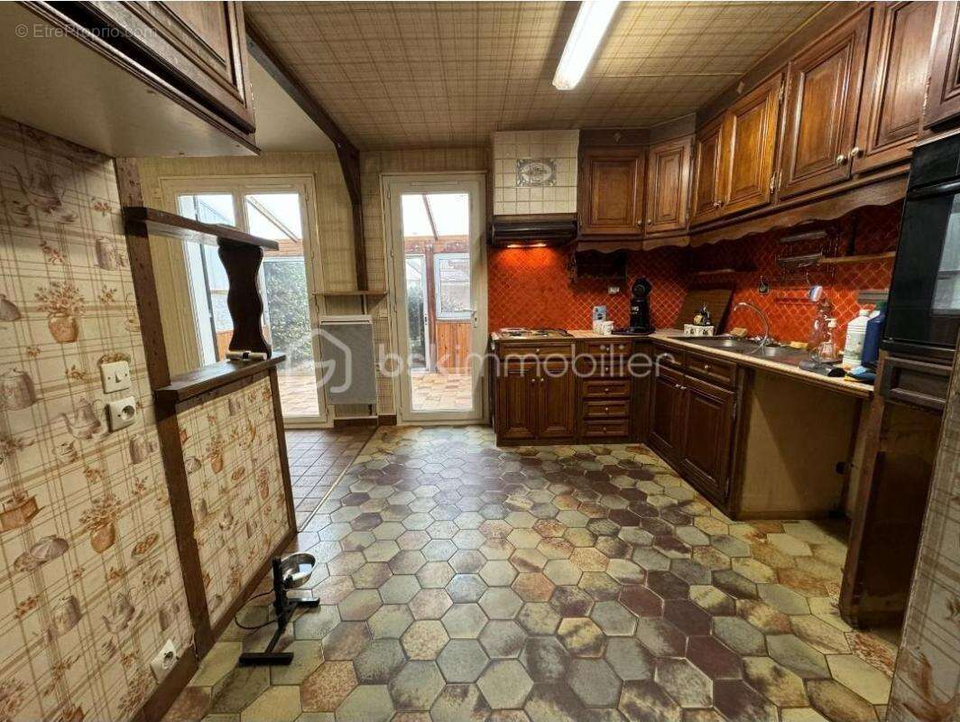 Maison à SAINT-PIERRE-DU-PERRAY