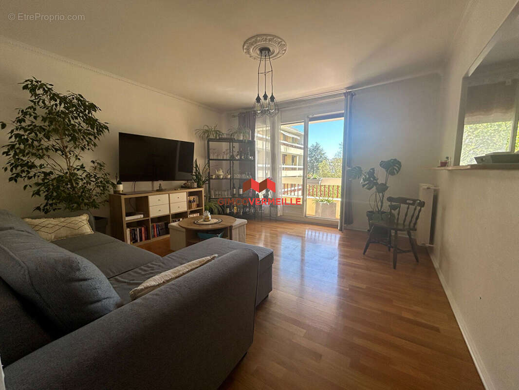 Appartement à POISSY