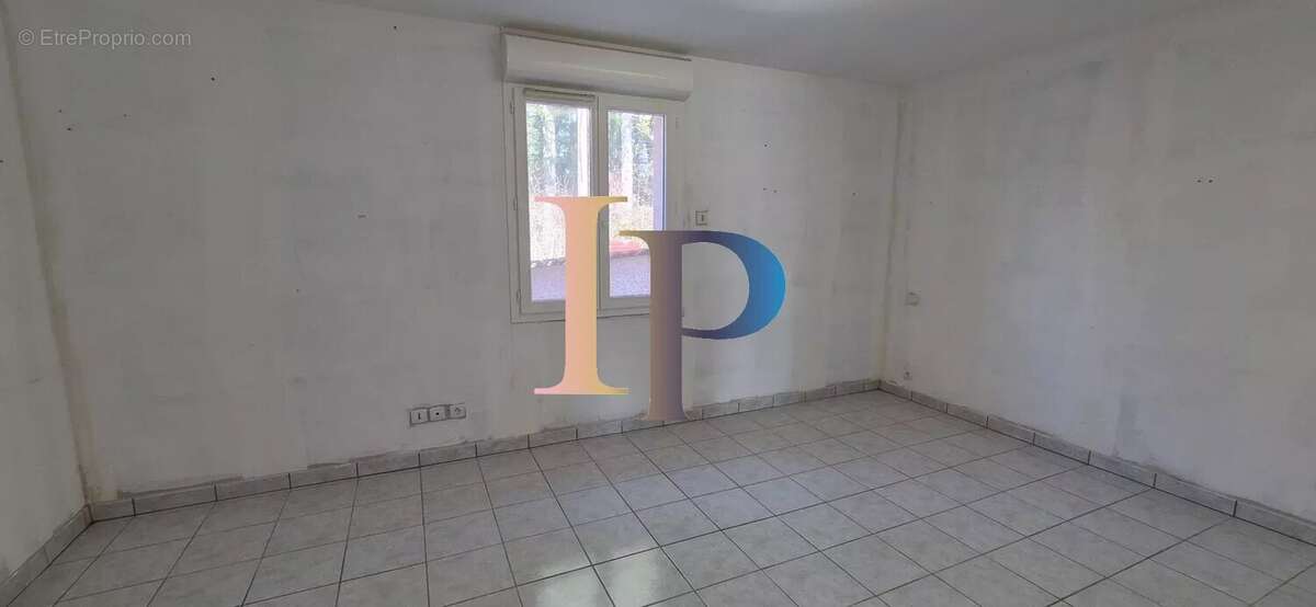 Maison à LA CLAYETTE