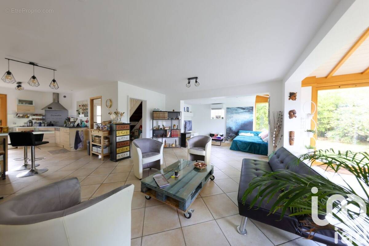 Photo 1 - Maison à CARQUEFOU