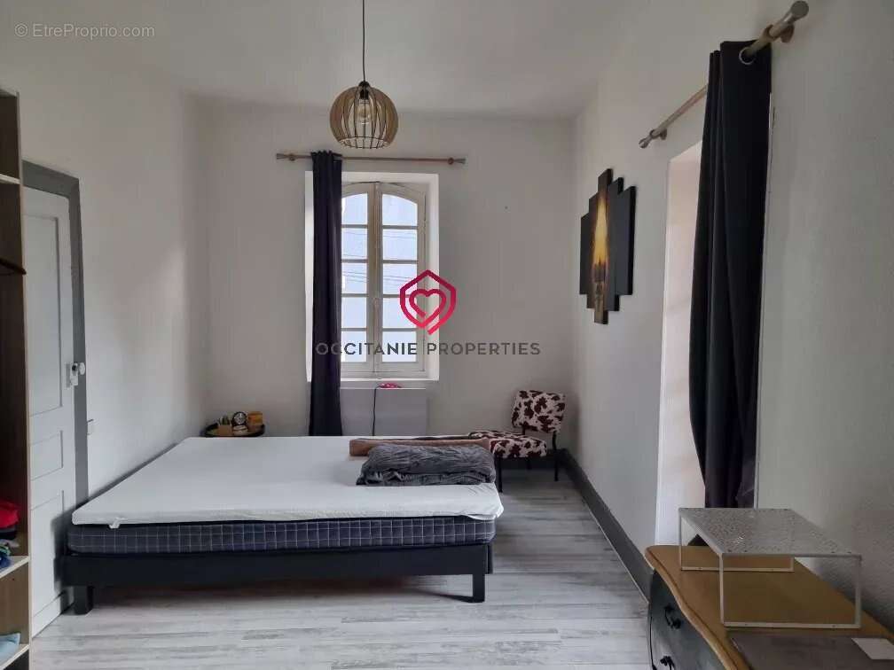 Maison à MONTREJEAU