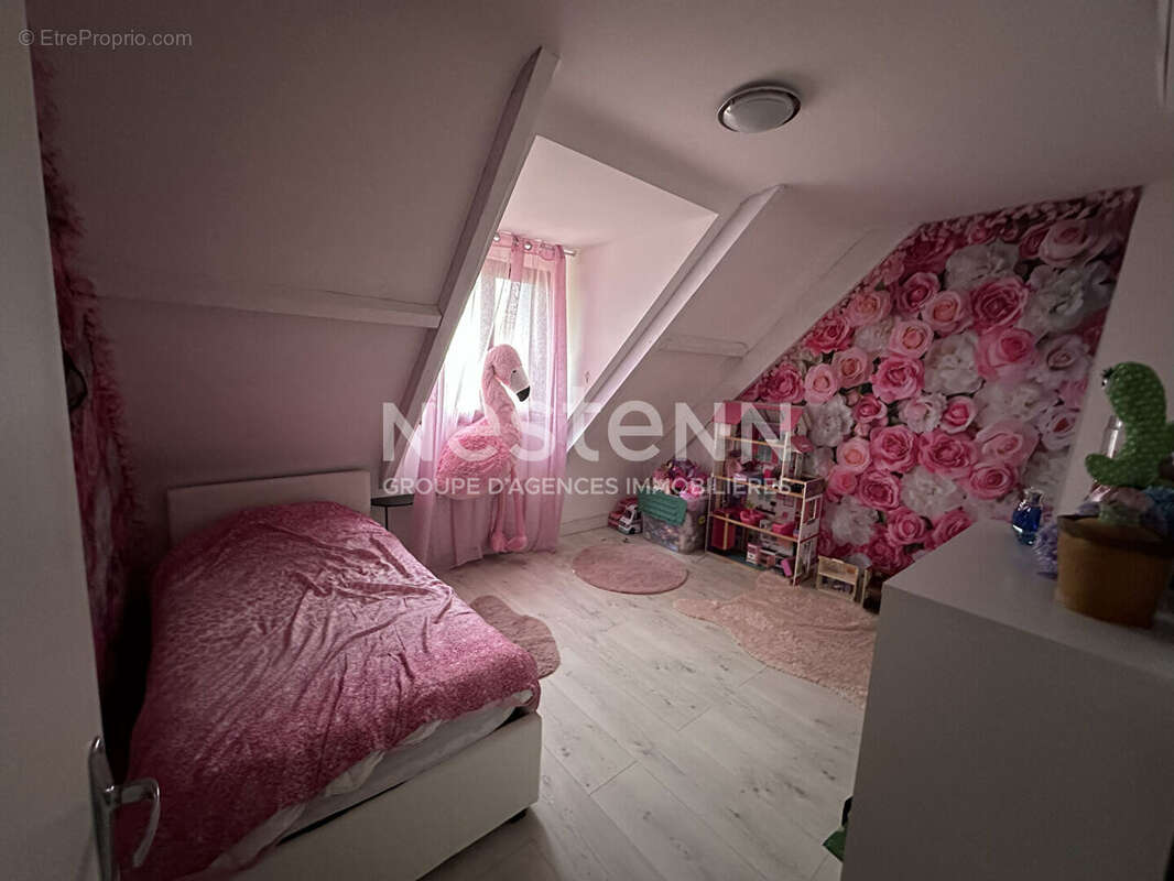 Maison à LA CHAPELLE-VENDOMOISE