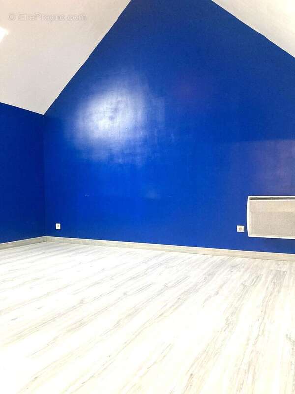 Maison à DOMFRONT-EN-CHAMPAGNE