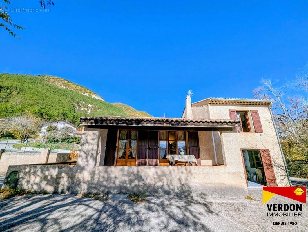 Maison à SAINT-ANDRE-LES-ALPES