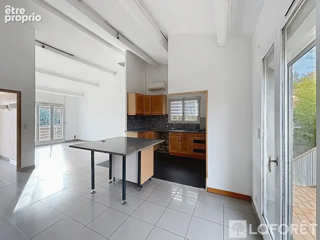 Maison familiale 4 chambres avec potentiel d'aménagement - À deux pas du coeur de Sérignan - photo 3